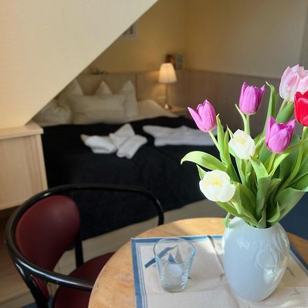 Hotel-Pension Zur Mole Wiek auf Rügen Εξωτερικό φωτογραφία